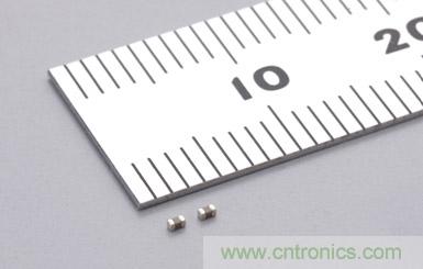 【導讀】目前伴隨著手機、平板電腦、LED照明等高科技電子產品的普及,電子設備正在不斷向小型化發(fā)展,電源的輸出功率也正在不斷增大。因此對電子設備采取過熱保護措施的重要性正在日益增強。其中特別對于只需組成簡單的電路就能夠發(fā)揮過熱保護作用的PTC熱敏電阻的需求正在不斷增加。本屆介紹的是村田一款1.0×0.5mm、溫度測量誤差±3℃、額定零功率電阻值為1kΩ的片式PTC熱敏電阻。 隨著手機、平板電腦、LED照明等高科技電子產品的普及,電子設備正在不斷向小型化發(fā)展,電源的輸出功率也正在不斷增大,因此對電子設備采取過熱保護措施也更加重要,其中特別對于只需組成簡單的電路就能夠發(fā)揮過熱保護作用的PTC熱敏電阻的需求正在不斷增加。 現(xiàn)在具有過熱保護作用的片式PTC熱敏電阻的外形尺寸一般都大于1.6×0.8mm,溫度測量*2誤差也都大于±5℃。村田利用自己開發(fā)的材料技術和生產工藝技術,成功地實現(xiàn)了外形尺寸為1.0×0.5mm、溫度測量誤差為±3℃、額定零功率電阻值為1kΩ的片式PTC熱敏電阻系列產品的商品化。我們根據(jù)該產品的溫度測量值,在從80℃至150℃的范圍中以10℃為單位,劃分了各系列產品。 產品特點 * 外形尺寸小 (1.0×0.5mm) * 溫度測量誤差小 (電阻值為100kΩ和10kΩ時,溫度測量誤差分別為±3℃和±5℃) * 擁有豐富的以10℃為單位的系列產品,能夠滿足客戶的各種溫度測量要求 (80℃~150℃ (電阻值為100kΩ時) ; 65℃~135℃ (電阻值為10kΩ時) ) * 符合TUV和UL安規(guī)標準 用途 * LED燈的過熱保護和電力控制 * 筆記本電腦的電源散熱等; DC-DC轉換器的MOSFET*3過熱保護; 鋰離子電池保護電路中的MOSFET過熱保護 * 電動機逆變器和線圈的過熱保護和電力控制 術語說明 *1 熱敏電阻: 對熱敏感的半導體電阻,其電阻值會隨溫度的變化而改變。一般來說,許多人都知道電阻值會隨著溫度的上升而逐步減小的NTC (負溫度系數(shù)) 熱敏電阻。然而在熱敏電阻中,還有一種當溫度超過一定的溫度 (居里溫度*4) 時,其電阻值會隨著溫度的升高而急劇增大的元件,這就是PTC (正溫度系數(shù)) 熱敏電阻 (POSISTOR?*5) 。PTC熱敏電阻不僅具備過熱保護功能,還具有特有的電阻溫度特性,可被用來控制電流和電力。 *2 溫度測量: 此系列產品最適用于檢測電阻值達到10kΩ或100kΩ時的溫度。 *3 MOSFET: Metal-Oxide-Semiconductor Field-Effect Transistor (金屬-氧化層-半導體-場效晶體管) 的縮寫。 MOSFET適合作為DC-DC轉換器的開關元件和一般的電流開關等元件。如果其工作溫度超過了一定的溫度,F(xiàn)ET (場效晶體管) 就會被損壞,因此通過使用具有過熱保護作用的POSISTOR?,就能夠防止FET因過熱而損壞。 *4 居里溫度: 也稱居里點 (Currie Point) 。我公司將電阻值達到溫度為25℃時的電阻值 (額定零功率電阻值) 的2倍時的溫度定義為居里溫度。 *5 POSISTOR?: 是株式會社村田制作所的注冊商標。 系列產品型號 * PRF15AR102RB6RC * PRF15BA102RB6RC * PRF15BB102RB6RC * PRF15BC102RB6RC * PRF15BD102RB6RC * PRF15BE102RB6RC * PRF15BF102RB6RC * PRF15BG102RB6RC 特性圖 特性圖 電氣特性 產品型號 特性 額定零功率 電阻值(在環(huán)境溫度為+25℃的條件 下) 電阻值為10kΩ時的溫度測量值 電阻值為100kΩ時的溫度測量值 最大電壓 PRF15AR102RB6RC AR 1kΩ±50% 135±5℃ 150±3℃ 32VDC PRF15BA102RB6RC BA 125±5℃ 140±3℃ PRF15BB102RB6RC BB 115±5℃ 130±3℃ PRF15BC102RB6RC BC 105±5℃ 120±3℃ PRF15BD102RB6RC BD 95±5℃ 110±3℃ PRF15BE102RB6RC BE 85±5℃ 100±3℃ PRF15BF102RB6RC BF 75±5℃ 90±3℃ PRF15BG102RB6RC BG 65±5℃ 80±3℃ 外形尺寸圖 外形尺寸圖 生產體制 村田制作所八日市事業(yè)所在2011年3月開始了該系列產品的量產活動。 樣品價格 10日元/個