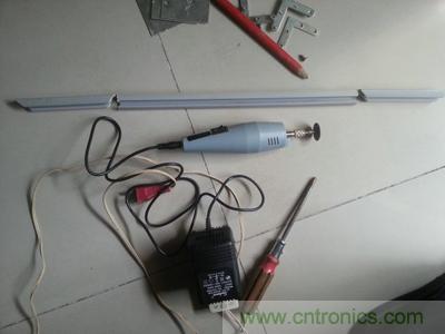 手工打造太陽能充電照明系統:點亮LED給手機充電