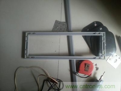 手工打造太陽能充電照明系統:點亮LED給手機充電