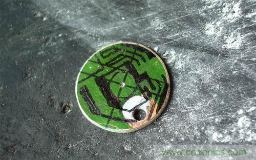 DIY小手電:純手工刻板改造5號電池小手電