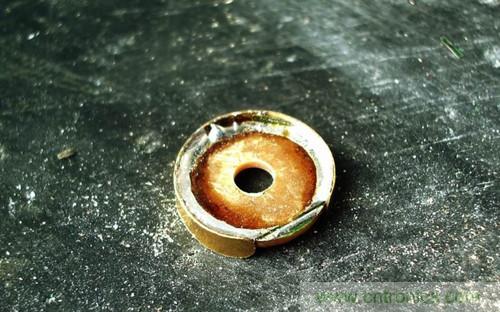 DIY小手電:純手工刻板改造5號電池小手電