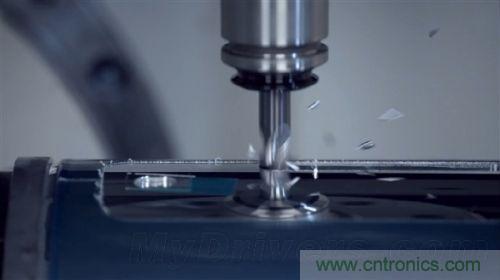 顛覆傳統(tǒng)設計,蘋果全新Mac Pro生產線探秘