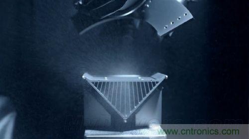 顛覆傳統(tǒng)設計,蘋果全新Mac Pro生產線探秘