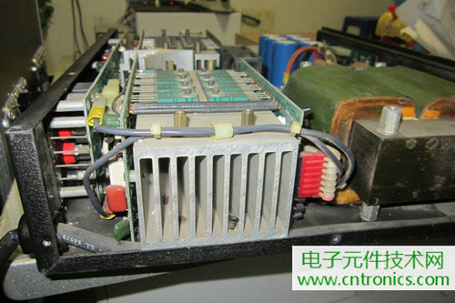 用料很給力！專業后級功放美國高峰FA1201拆解