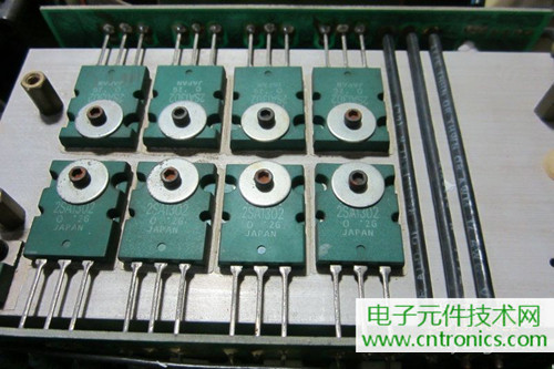 用料很給力！專業后級功放美國高峰FA1201拆解