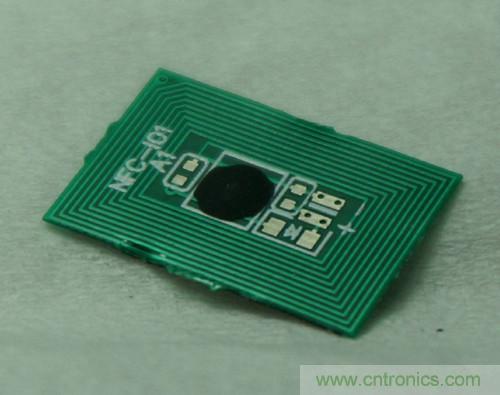 一分錢一分貨!帶NFC功能藍牙耳機拆解