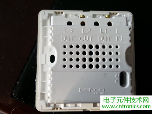 一款觸控開關拆解,做工不錯