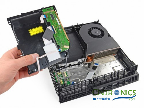 游戲機內(nèi)部的秘密:逆天級拆解索尼 PALY STATION 4!