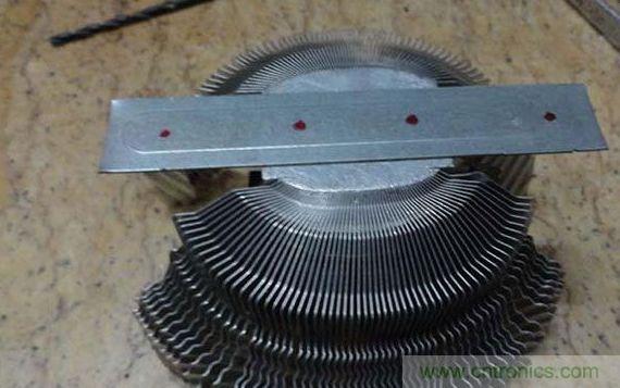 變廢為寶!風扇散熱器變身山寨LED燈