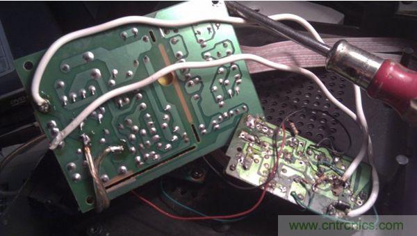 懶人改裝:將大鍋接收器改造成遙控關(guān)機(jī)