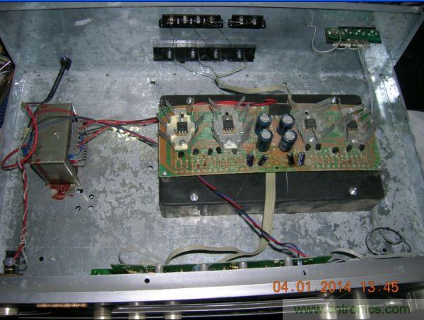 巧奪天工!大神利用山寨功放為高性價(jià)比逆變器"穿新衣"