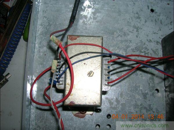 巧奪天工!大神利用山寨功放為高性價(jià)比逆變器"穿新衣"