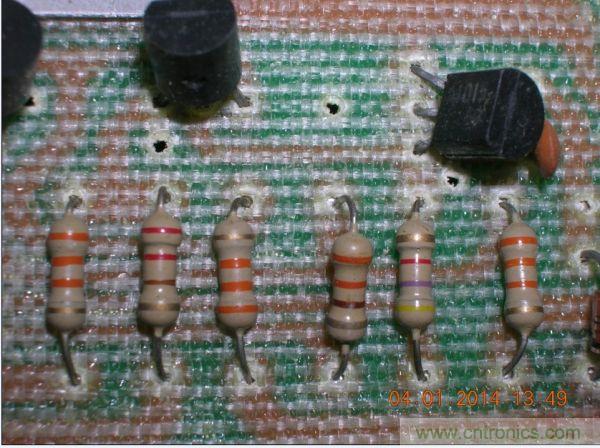 巧奪天工!大神利用山寨功放為高性價(jià)比逆變器"穿新衣"