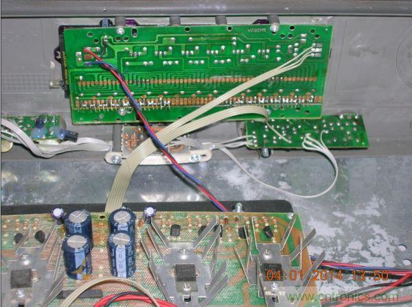 巧奪天工!大神利用山寨功放為高性價(jià)比逆變器"穿新衣"