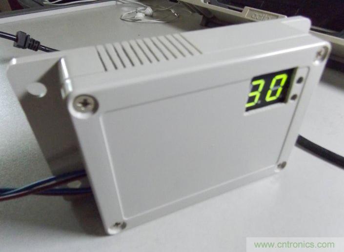 牛人全手工DIY:微電腦智能溫控市電開(kāi)關(guān)