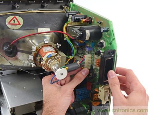 拆!古董級Macintosh 128K電腦