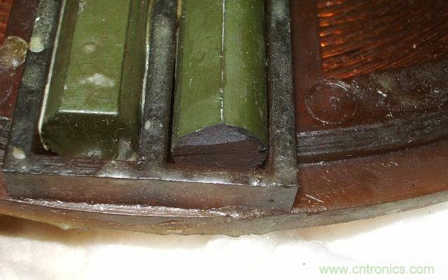 過(guò)去的質(zhì)量良心,百合花牌電磁爐拆解