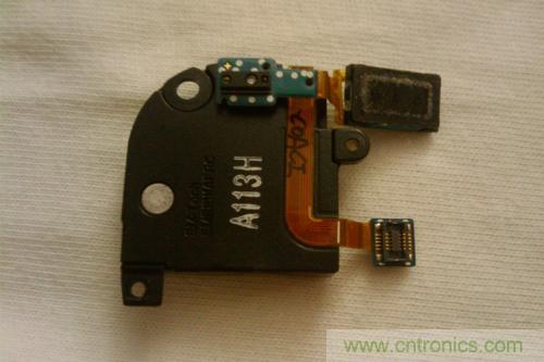 手機中小孔“暗藏天機”？距離傳感器的大學(xué)問