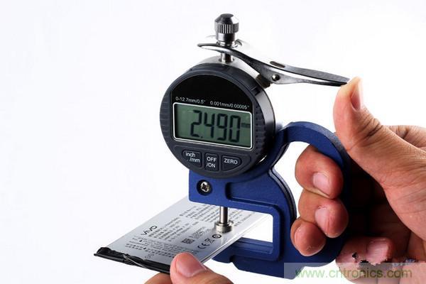 有圖有真相！暴拆VIVO X5 MAX,揭秘&ldquo;最薄之謎&rdquo;