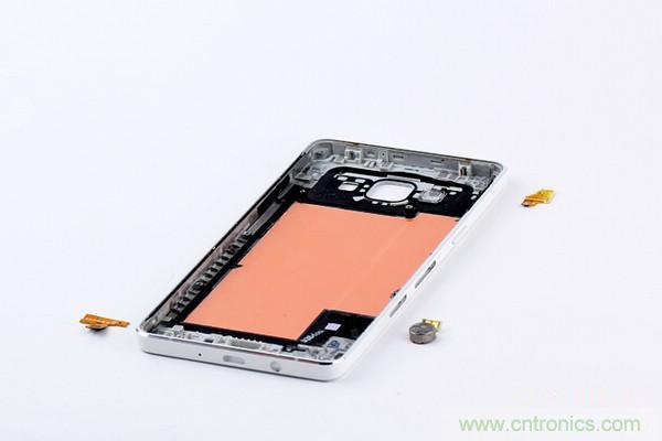 拆解狂魔荼毒新機三星金屬Galaxy A5,看槽點在何方?