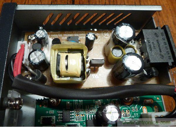 拆解:一探究竟以太網交換機為何遭雷擊就關機