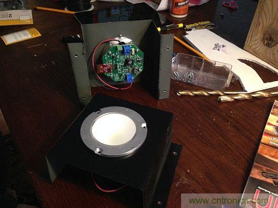 圖2:Microchip的PIC16F1788 28引腳8位高級模擬閃存MCU。