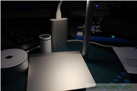 一款獨(dú)一無二的鋰電螺絲刀拆解評(píng)測：不止是價(jià)格感人