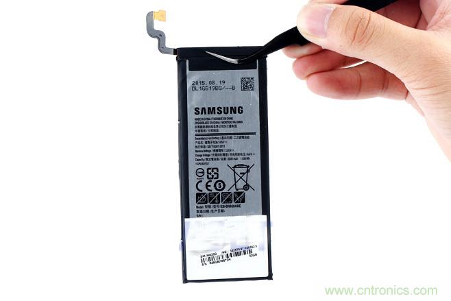 Galaxy Note5拆解，與S系列差距日漸模糊