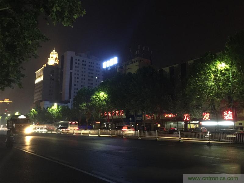 無邊框的 nubia Z9 ，一款既有驚喜，又有驚艷的智能手機(jī)