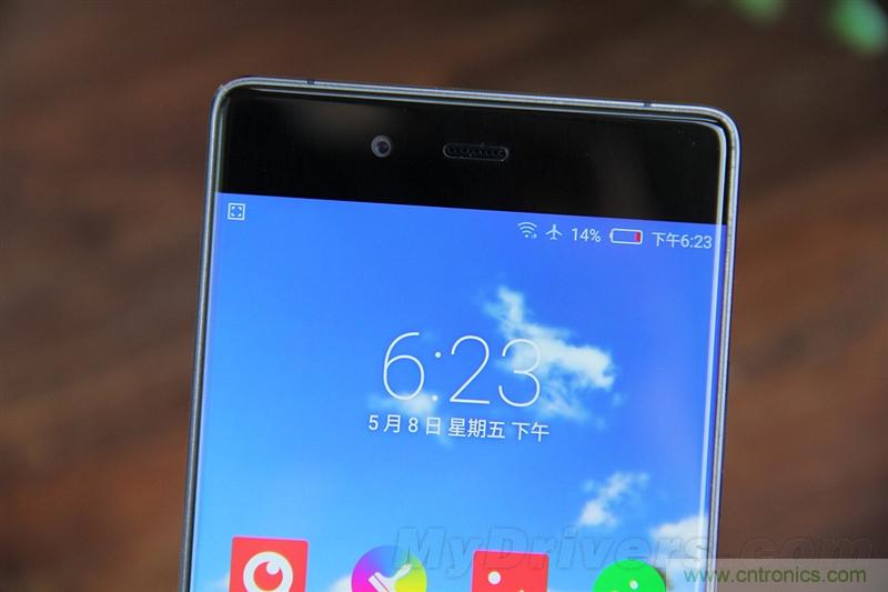 無邊框的 nubia Z9 ，一款既有驚喜，又有驚艷的智能手機(jī)