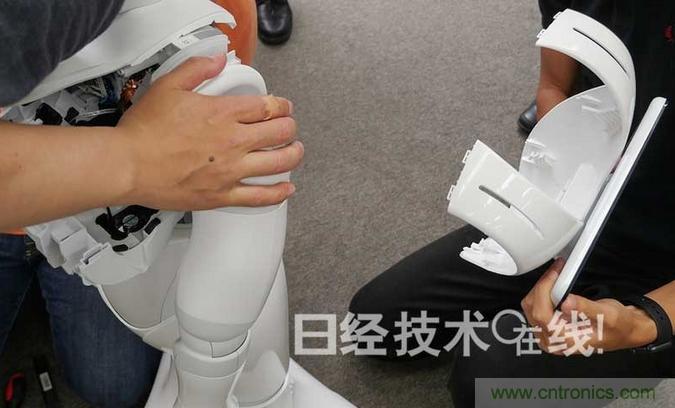 拆解筆記本不過癮,那就來拆拆日本情感機(jī)器人吧!