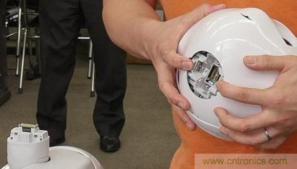 拆解筆記本不過癮,那就來拆拆日本情感機(jī)器人吧!