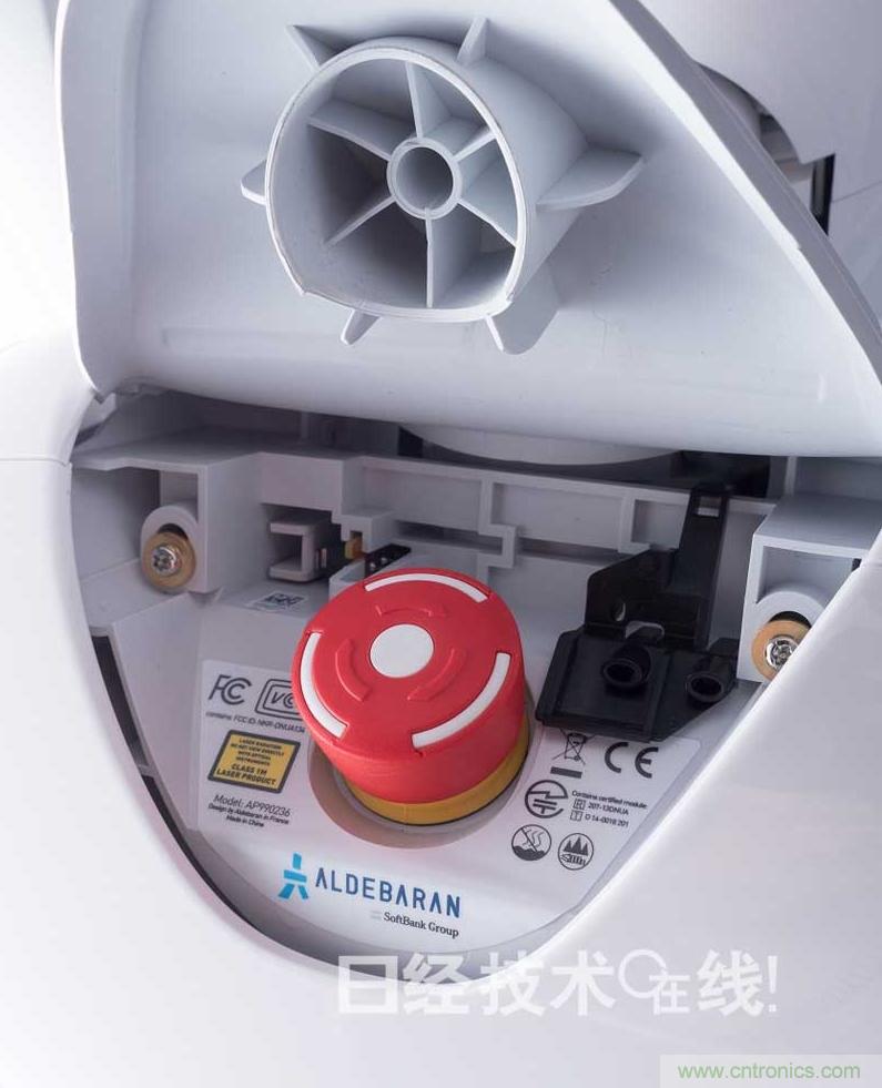 拆解筆記本不過癮,那就來拆拆日本情感機(jī)器人吧!