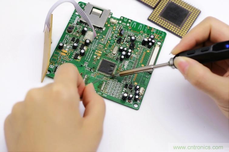 一款能喚起 70 后工程師朋友“童年趣事”的迷你電烙鐵！