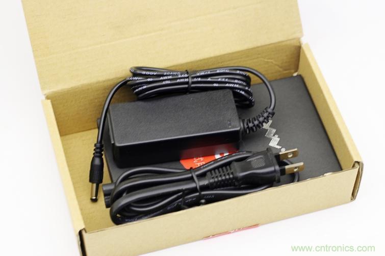 一款能喚起 70 后工程師朋友“童年趣事”的迷你電烙鐵！