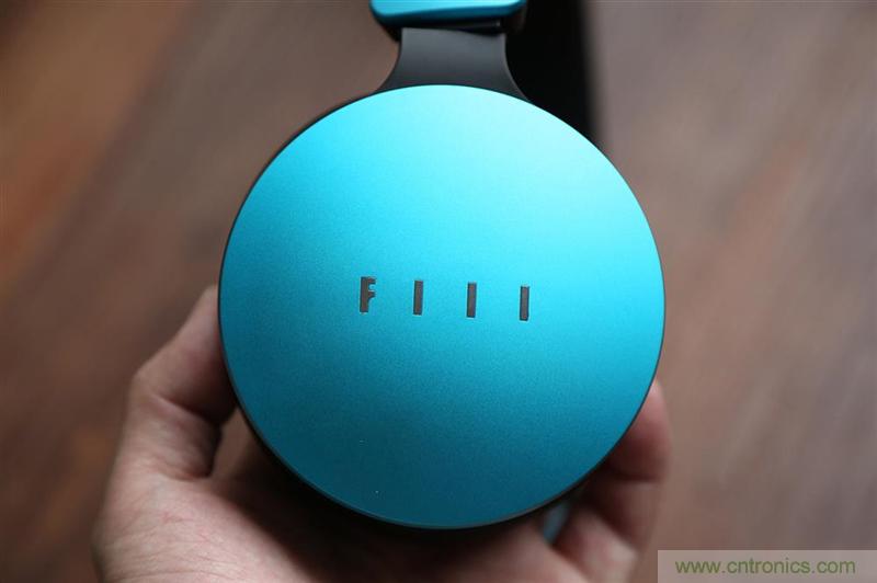 頭條哥的夢想之作！FIIL耳機(jī)能讓汪峰上頭條否？