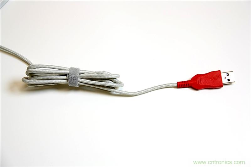 曾經的網吧統治者—雙飛燕血手幽靈機械鍵盤，真世界最快？