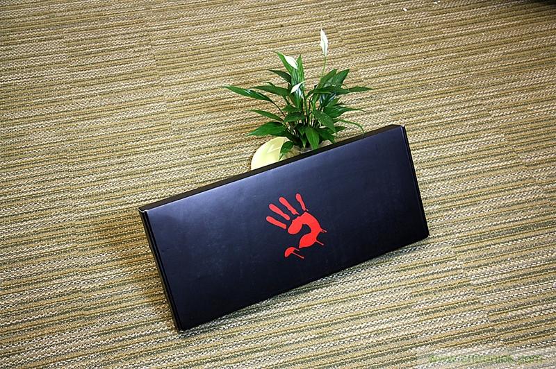 曾經的網吧統治者—雙飛燕血手幽靈機械鍵盤，真世界最快？