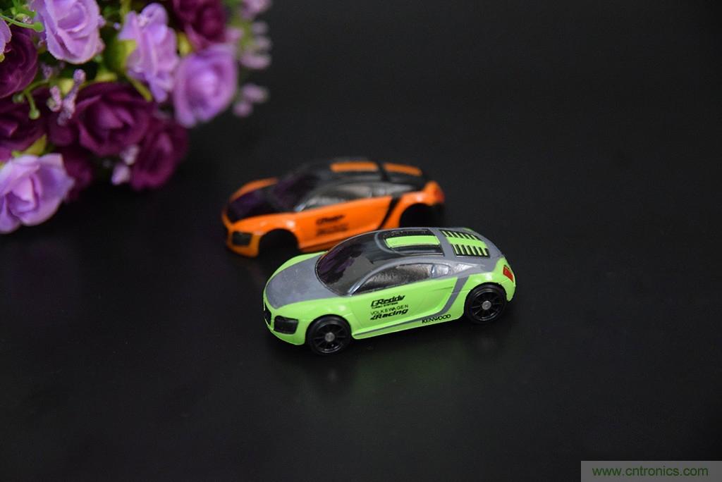 虛擬與現實相結合的飛車游戲,讓你體驗速度與激情的碰撞!