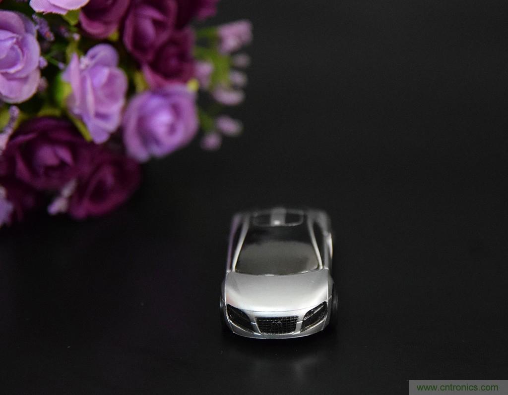 虛擬與現實相結合的飛車游戲,讓你體驗速度與激情的碰撞!