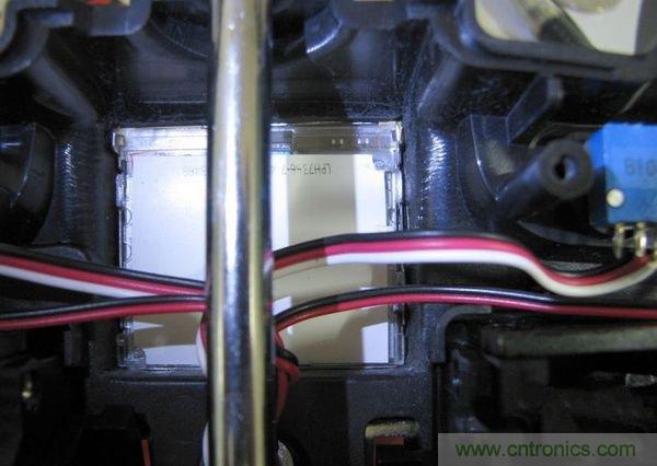 無人機 DIY 制作全過程，酷得不要不要的！