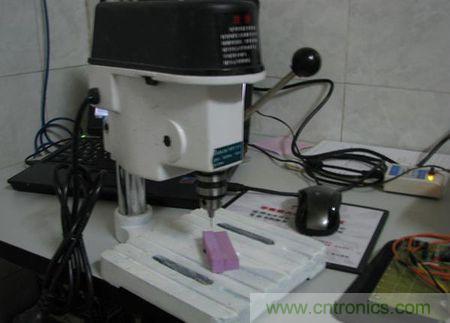 無人機 DIY 制作全過程，酷得不要不要的！