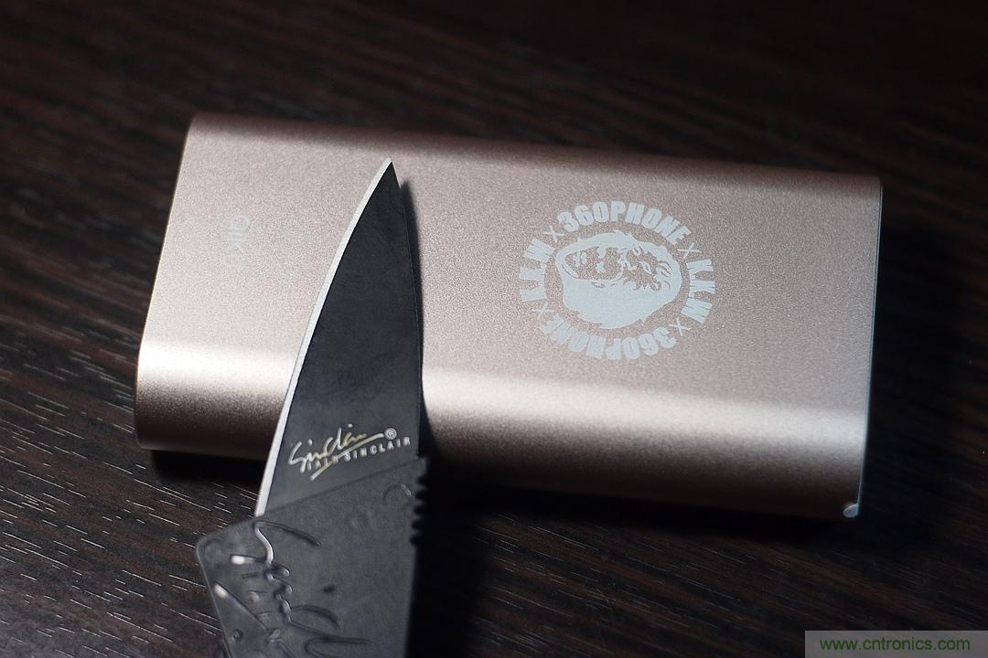 移動電源也玩雙引擎?快到你想象不到