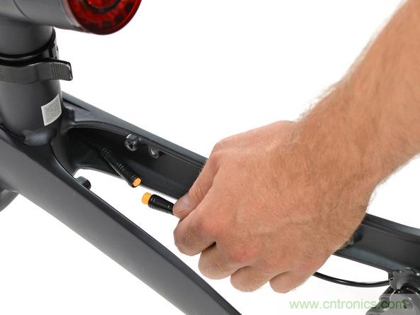 從電池到傳感器,完整拆解小米智能自行車