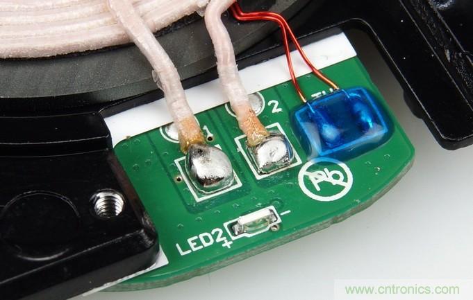 拆解對比：系出同門，小米、紫米無線充電器的差別有多大？