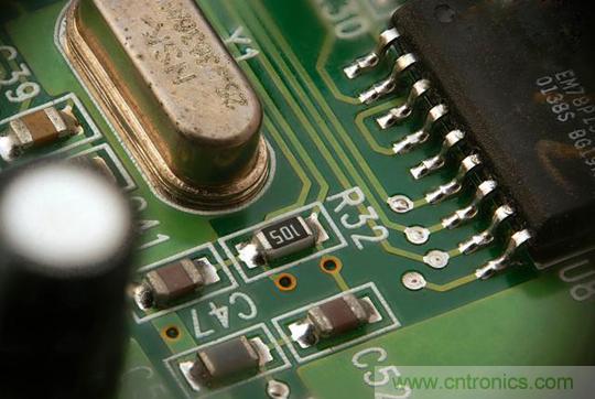 淺談晶體晶振區(qū)別、應用范圍及用法 淺談晶體晶振區(qū)別、應用范圍及用法