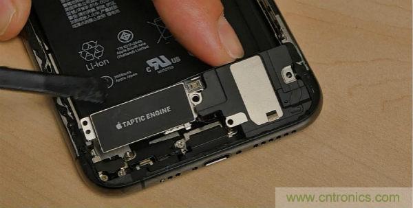 拆解iPhone XS:發(fā)現(xiàn)7納米工藝的奧秘