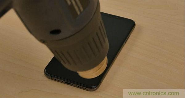 拆解iPhone XS:發(fā)現(xiàn)7納米工藝的奧秘