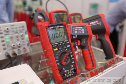 50000平米!50000人!1000家企業!92CEF強勢登陸上海 50000平米!50000人!1000家企業!92CEF強勢登陸上海