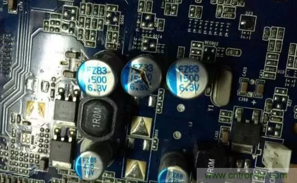 電容擊穿是開路還是短路？電容擊穿原因是什么？